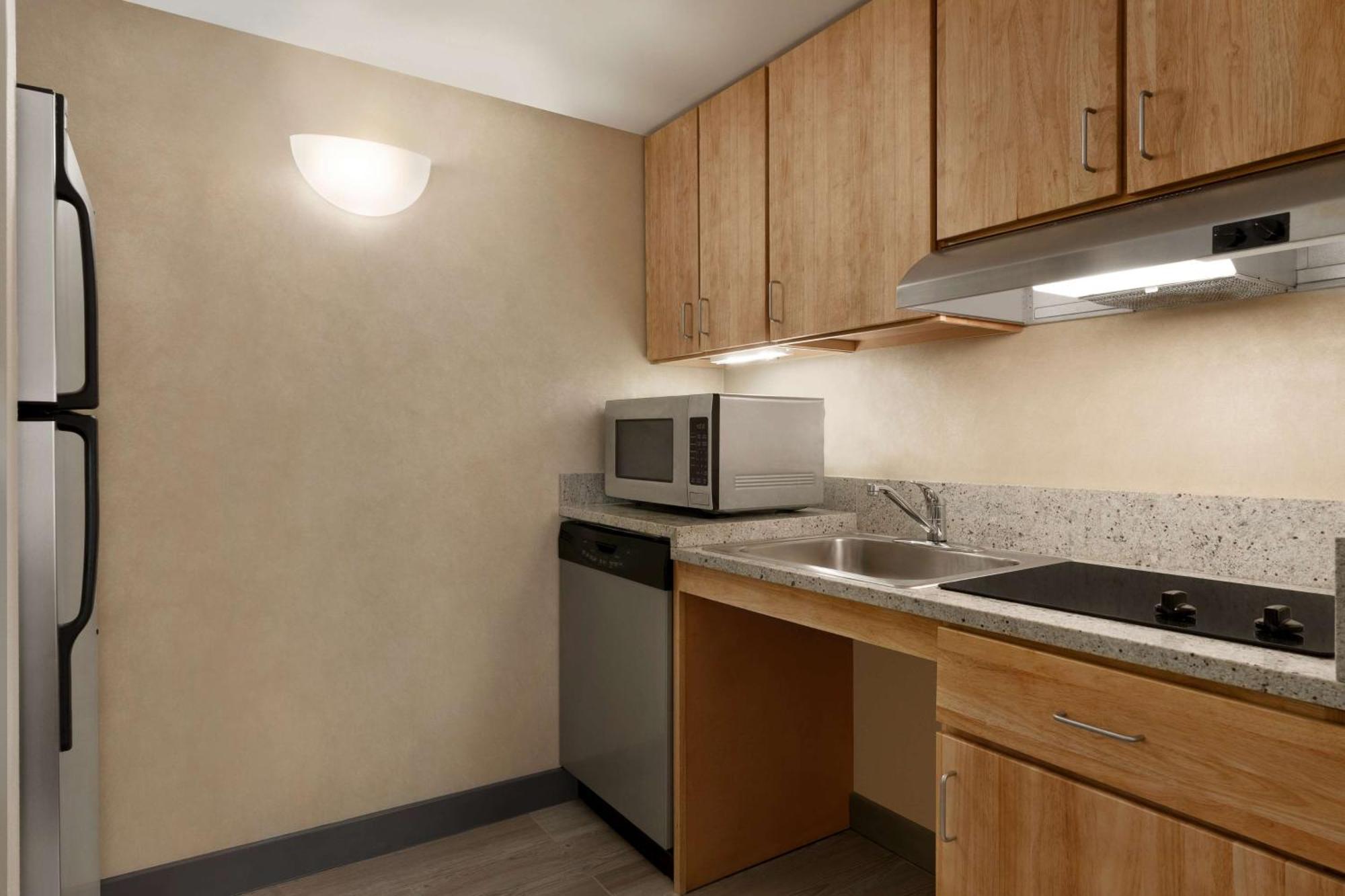 Homewood Suites University City Филадельфия Экстерьер фото